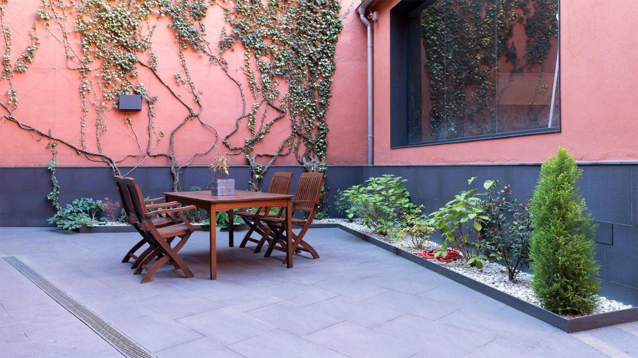 Apartaments Y Habitacions Entre Volcans Olot Kültér fotó