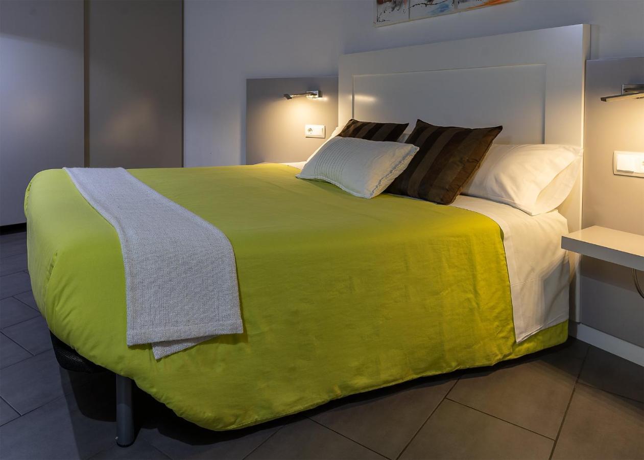 Apartaments Y Habitacions Entre Volcans Olot Kültér fotó